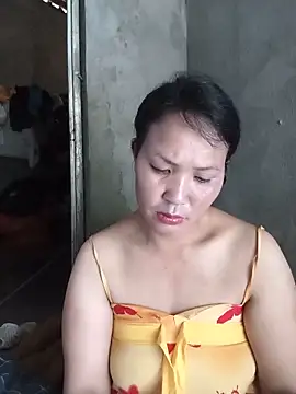 Snapshot of Beola-mi chatting on June 6, 2026, 6:29 am Beola-mi online show from June 6, 2026, 6:29 am