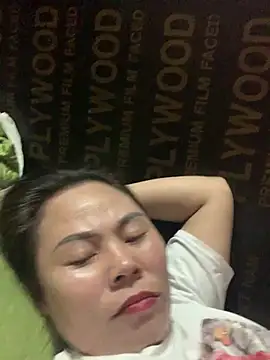 Snapshot of Helen-baby chatting on April 24, 2026, 4:36 am Helen-baby online show from April 24, 2026, 4:36 am