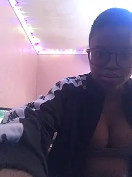 Hotboobs27 online show from May 5, 2026, 8:50 am