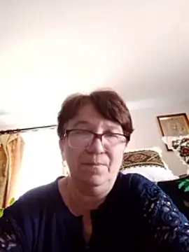 KetQueen101 online show from April 30, 2026, 11:50 am