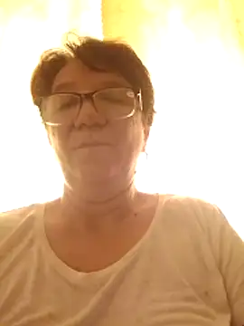 KetQueen101 online show from May 4, 2026, 11:13 am