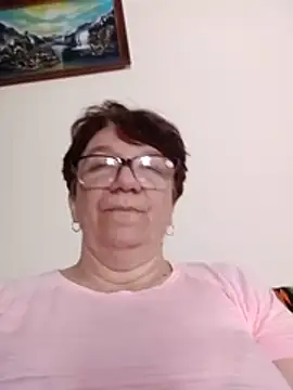 KetQueen101 online show from May 2, 2026, 7:57 am