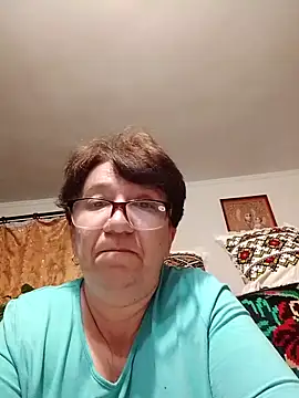 KetQueen101 online show from April 29, 2026, 8:37 pm