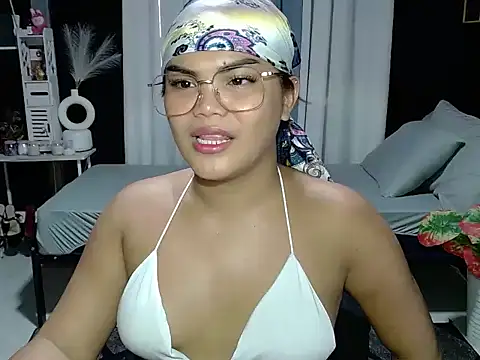 Snapshot of Kendallfoxx chatting on June 9, 2026, 8:15 am Kendallfoxx online show from June 9, 2026, 8:15 am