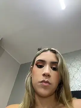 GabrielaPortmans online show from May 16, 2026, 2:43 am