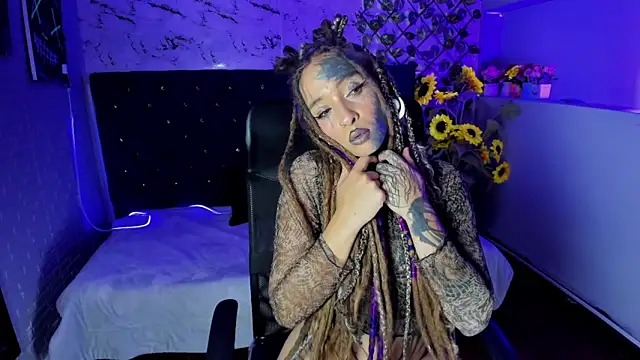 Lucy Doll8 online show from May 28, 2026, 3:47 am