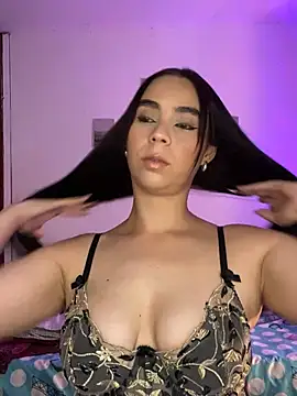 Snapshot of Rebeca_joness chatting on May 5, 2026, 1:30 am Rebeca joness online show from May 5, 2026, 1:30 am