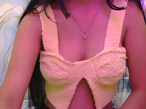 hot-saanvi online show from April 29, 2026, 6:06 am