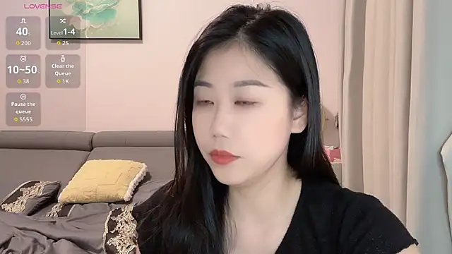 Snapshot of F-Yuwei chatting on May 26, 2026, 3:21 pm F-Yuwei online show from May 26, 2026, 3:21 pm