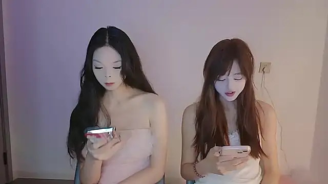 Snapshot of Zhizhi-99 chatting on May 29, 2026, 4:35 pm Zhizhi-99 online show from May 29, 2026, 4:35 pm