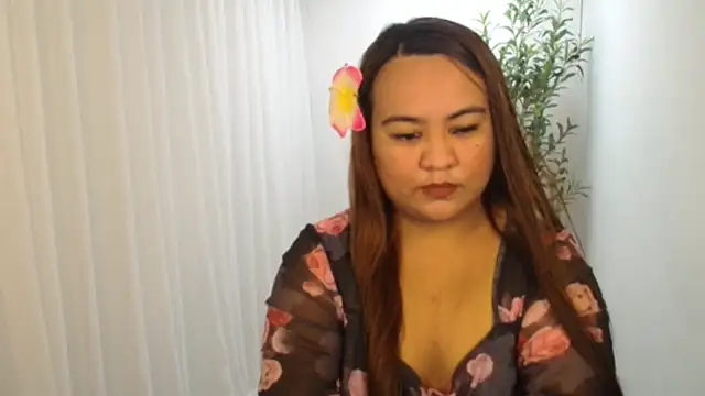 Snapshot of Czarinna chatting on June 10, 2026, 5:36 pm Czarinna online show from June 10, 2026, 5:36 pm