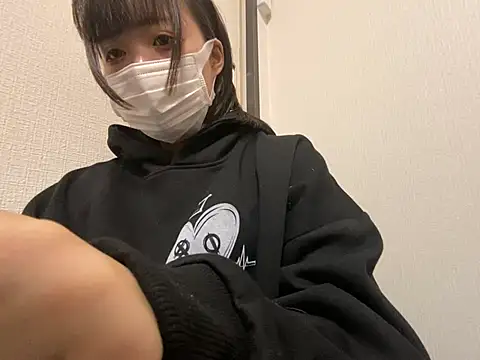 Snapshot of MaNaKa_55 chatting on May 7, 2026, 1:10 am MaNaKa 55 online show from May 7, 2026, 1:10 am