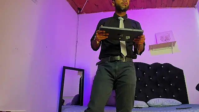 Snapshot of Arez_Vortex_ chatting on May 19, 2026, 9:11 pm Arez Vortex online show from May 19, 2026, 9:11 pm
