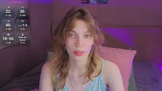 Emily Cartex online show from July 5, 2026, 5:36 am