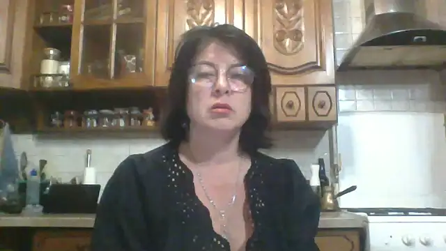 Fiona06 online show from May 21, 2026, 7:33 pm