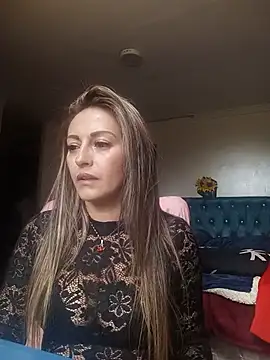 Snapshot of Angel_Nova_ chatting on June 6, 2026, 4:56 pm Angel Nova online show from June 6, 2026, 4:56 pm