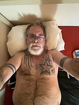 Snapshot of Caesar_Baxter chatting on July 19, 2026, 10:28 pm Caesar Baxter online show from July 19, 2026, 10:28 pm