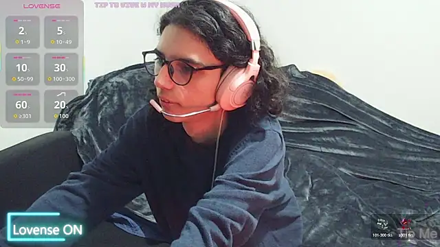 hxxyro1 online show from August 2, 2026, 2:32 am