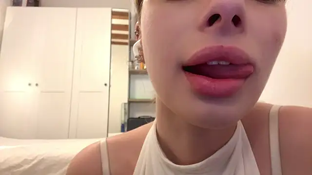 JacquelyneDelgado online show from April 29, 2026, 4:00 pm