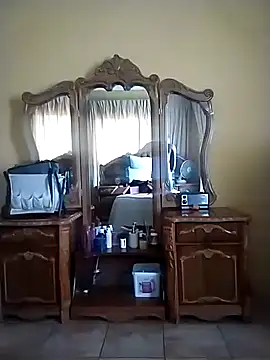 TSHEGOASSBABE online show from April 26, 2026, 12:46 pm