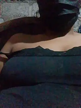 Snapshot of shashini97 chatting on June 6, 2026, 5:29 pm shashini97 online show from June 6, 2026, 5:29 pm