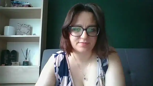 sensual paris online show from August 7, 2026, 5:24 am