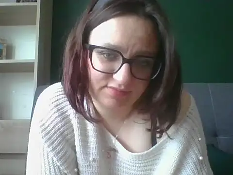 sensual paris online show from May 5, 2026, 5:32 am