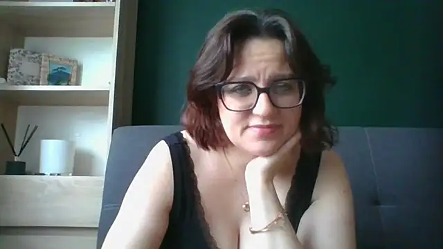 sensual paris online show from July 8, 2026, 5:30 am