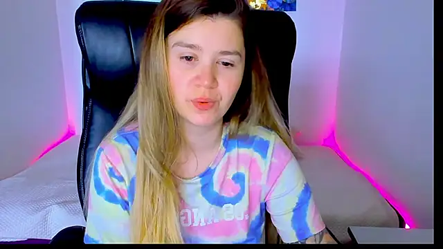 Snapshot of Natali_Secret chatting on May 12, 2026, 10:21 am Natali Secret online show from May 12, 2026, 10:21 am