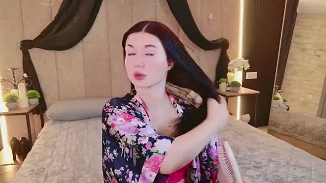 Gina lima online show from June 15, 2026, 8:41 pm