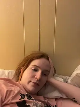 IvelynnMoon online show from April 27, 2026, 12:52 am