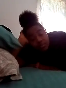 SkieGoddess online show from April 27, 2026, 7:45 pm