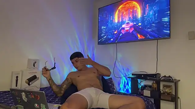 SexxxySquirterStev777 online show from May 11, 2026, 4:04 pm