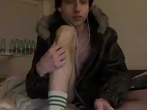 DavidFlipU2000 online show from April 29, 2026, 10:27 pm