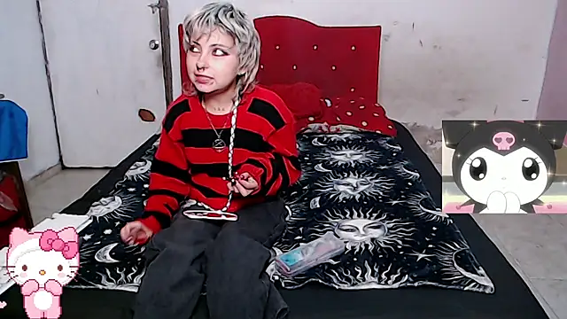 Cute Chrixxx online show from May 12, 2026, 12:33 pm