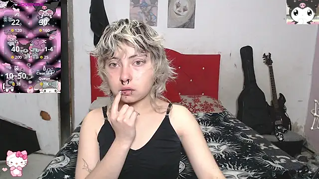 Snapshot of Cute_Chrixxx chatting on June 16, 2026, 12:05 pm Cute Chrixxx online show from June 16, 2026, 12:05 pm