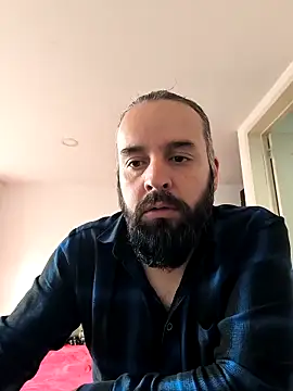 erikthor online show from May 7, 2026, 1:36 pm