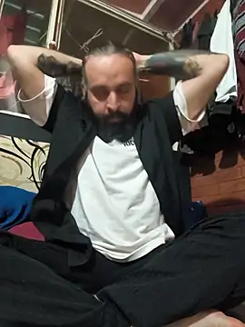 erikthor online show from May 18, 2026, 12:33 am