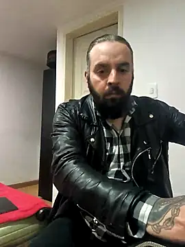 erikthor online show from May 10, 2026, 4:49 am