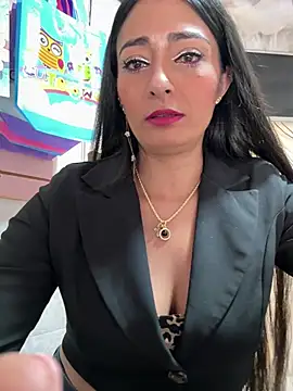 Snapshot of IsabellaMariet chatting on June 9, 2026, 2:40 pm IsabellaMariet online show from June 9, 2026, 2:40 pm
