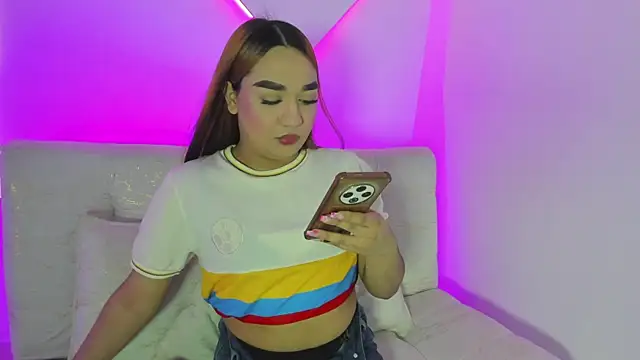 Snapshot of LiaCampbell_ chatting on June 23, 2026, 8:29 pm LiaCampbell online show from June 23, 2026, 8:29 pm