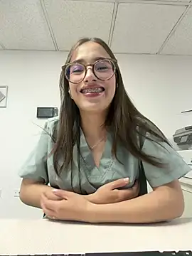 Snapshot of Sweet_Milaa1 chatting on August 3, 2026, 7:53 pm Sweet Milaa1 online show from August 3, 2026, 7:53 pm