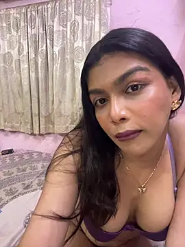 Mayra xx online show from May 3, 2026, 6:44 pm