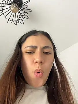 Snapshot of EmilyCxx chatting on July 8, 2026, 12:03 am EmilyCxx online show from July 8, 2026, 12:03 am