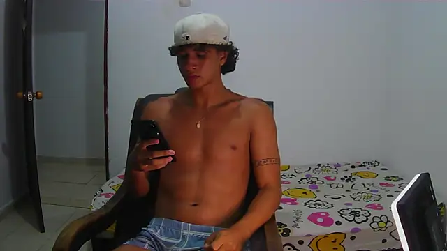 Snapshot of Hansel_take chatting on May 28, 2026, 1:57 am Hansel take online show from May 28, 2026, 1:57 am