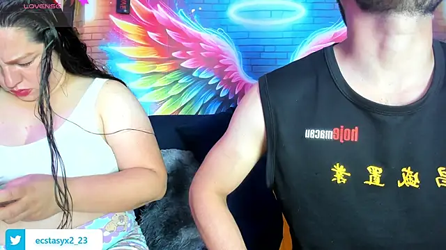 VELVET-UNION online show from May 26, 2026, 11:47 pm