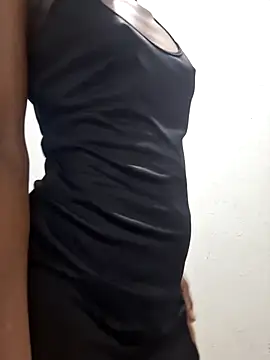 Roxaneex online show from May 6, 2026, 2:04 am