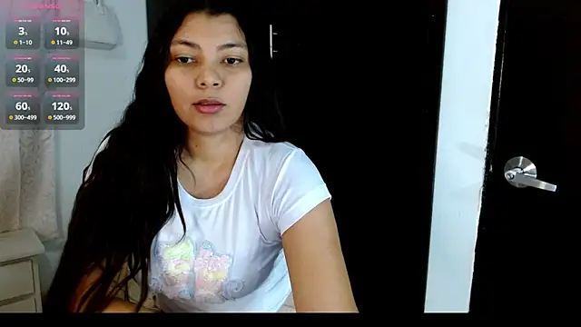 Snapshot of KarlaLoving chatting on May 21, 2026, 7:00 pm KarlaLoving online show from May 21, 2026, 7:00 pm