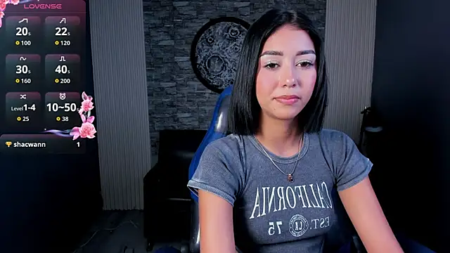 gemma 19  online show from July 18, 2026, 8:39 pm
