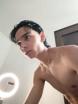 Jessy COL  online show from April 29, 2026, 6:58 pm